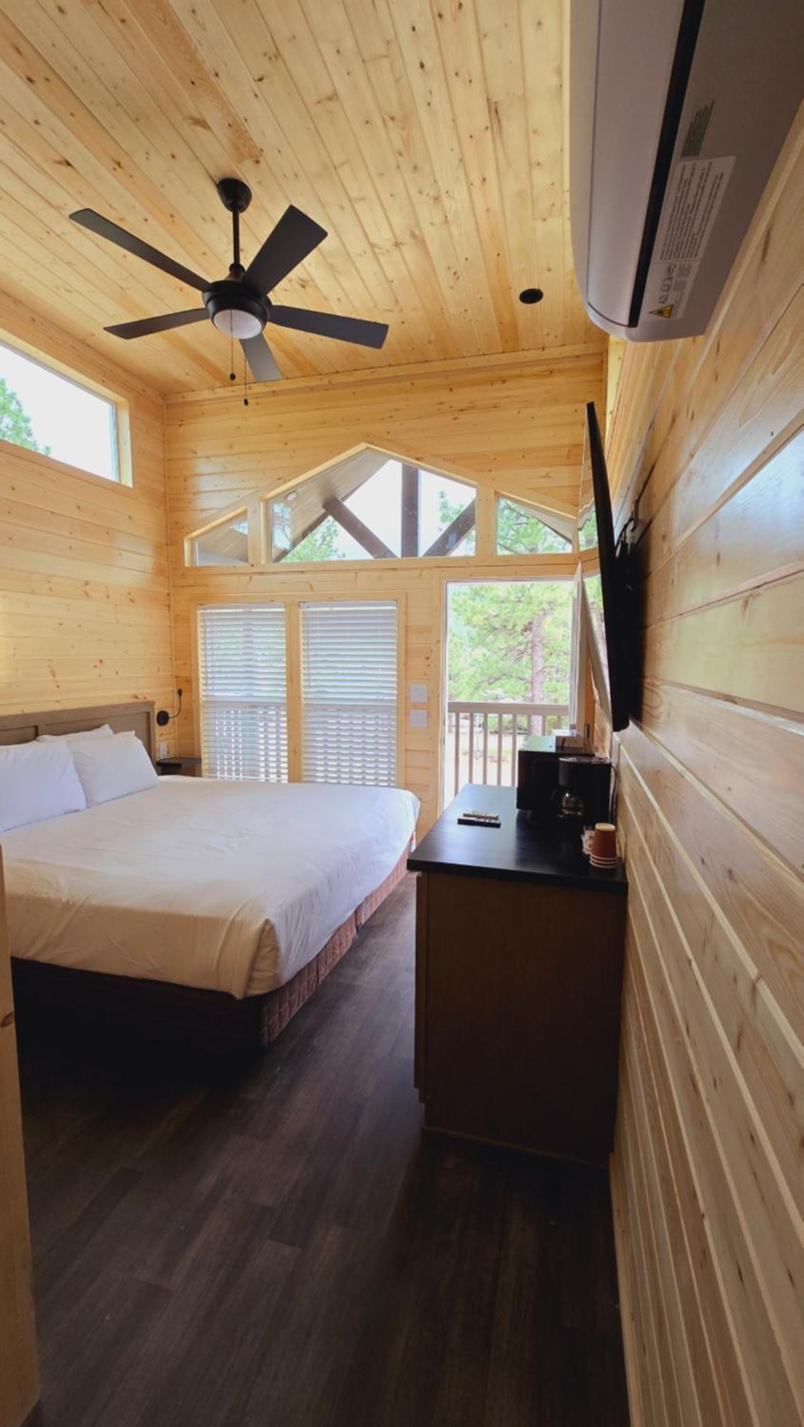 Cabins With A Mountain View 4A Williams Exterior photo